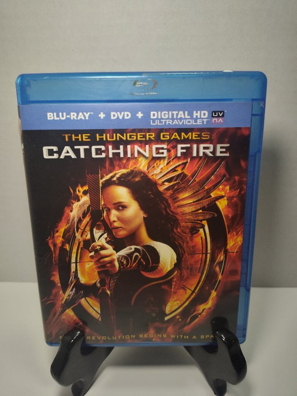 The Hunger Games Catching Fire Blu-ray + DVD 2-Disc Set 2013 Like New